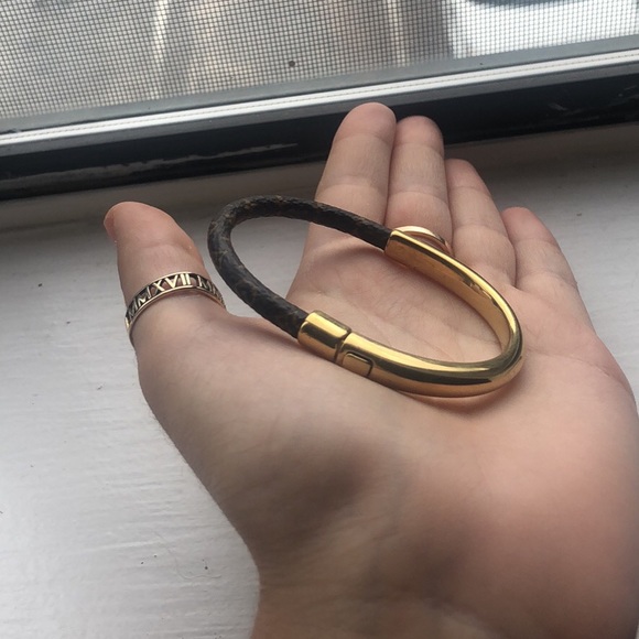 Louis Vuitton Simple Tour Bracelet like new - Picture 3 of 4